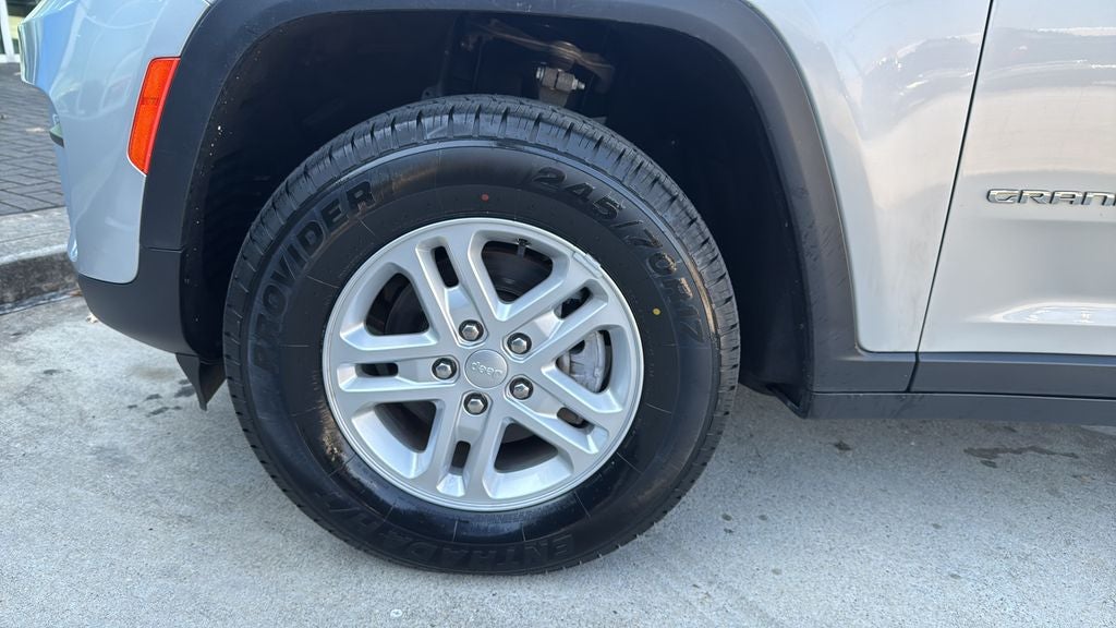 2023 Jeep Grand Cherokee Laredo