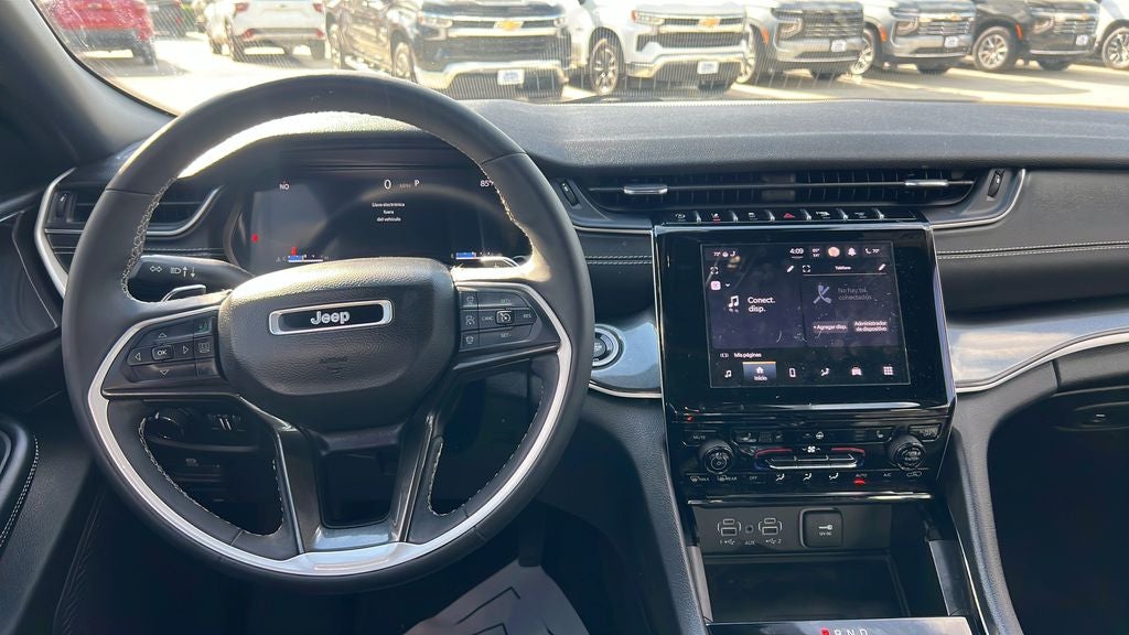 2023 Jeep Grand Cherokee L Altitude