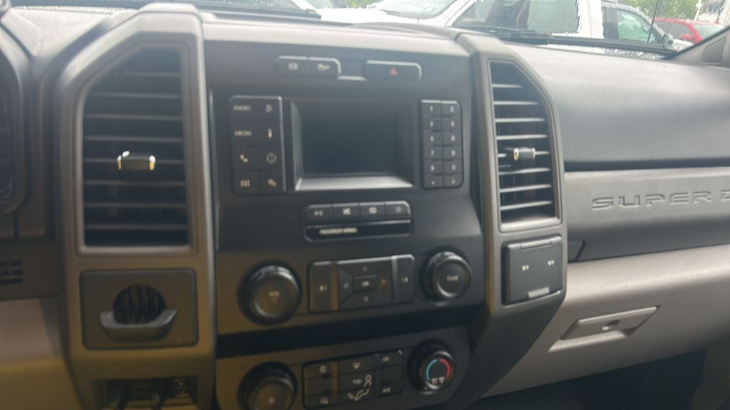 2020 Ford Super Duty F-550 DRW XL