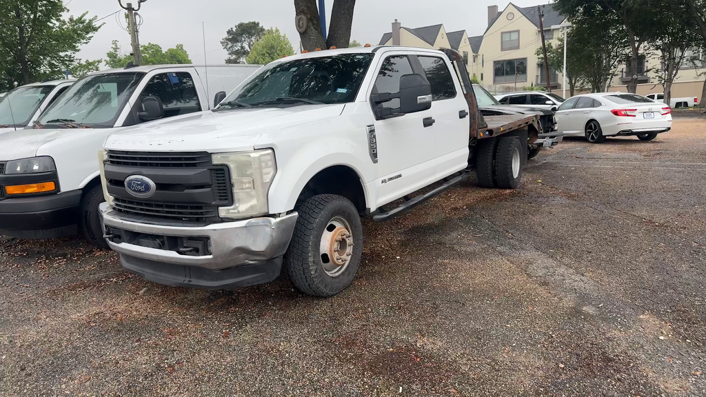 2017 Ford Super Duty F-350 DRW XL