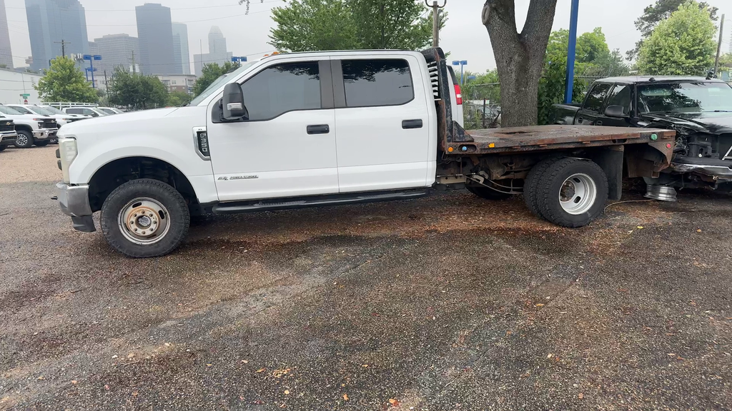 2017 Ford Super Duty F-350 DRW XL