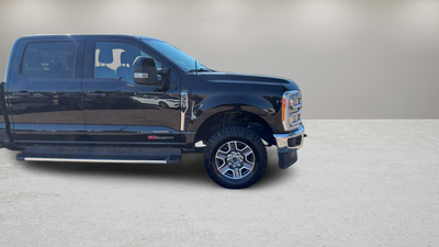 2023 Ford Super Duty F-350 SRW LARIAT