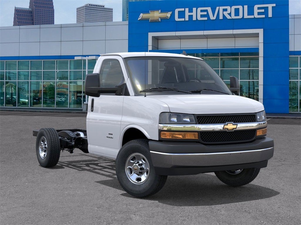 2025 Chevrolet Express Commercial Cutaway Work Van