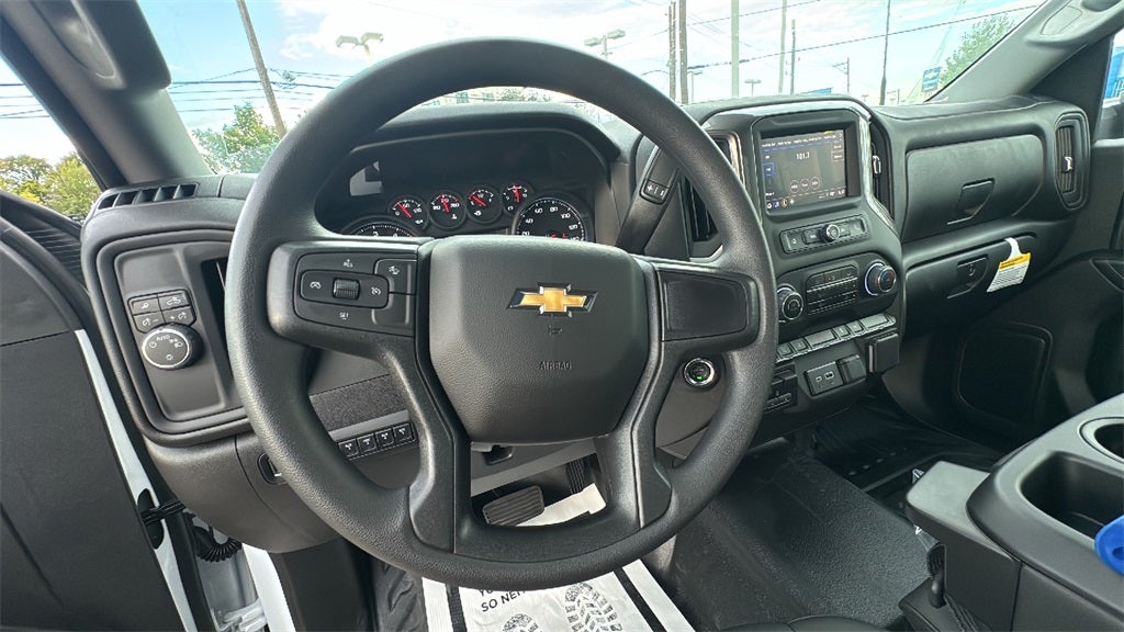 2025 Chevrolet Silverado 3500HD CC Work Truck