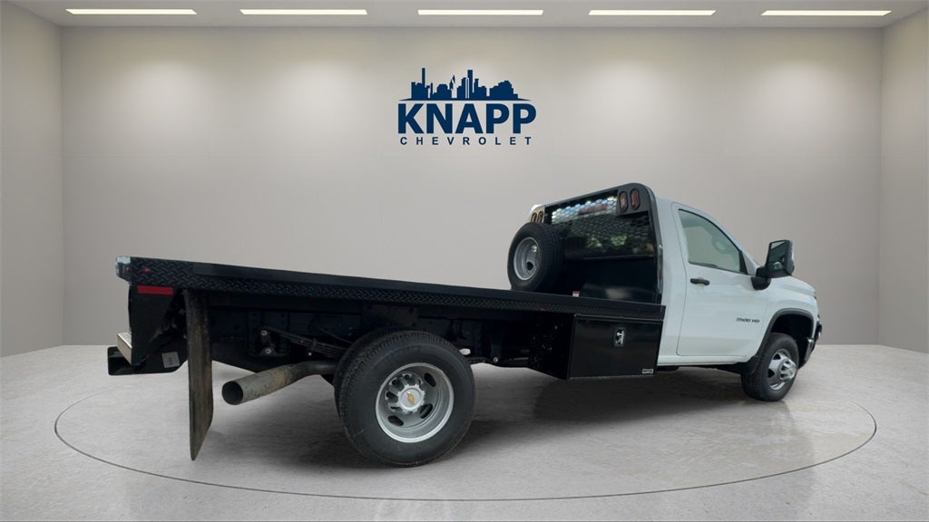 2025 Chevrolet Silverado 3500HD CC Work Truck