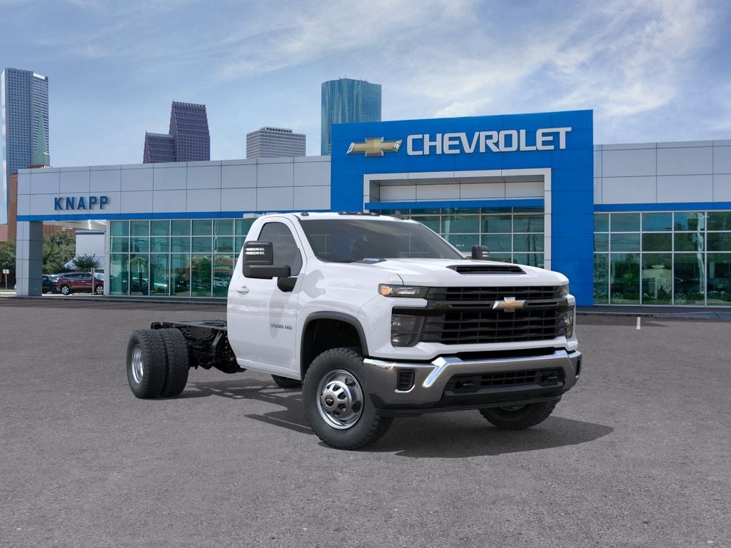 2026 Chevrolet Silverado 3500HD CC Work Truck