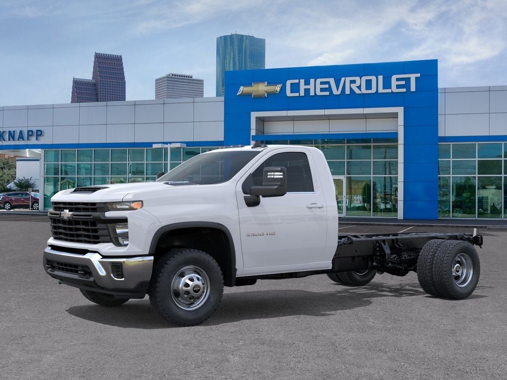 2026 Chevrolet Silverado 3500HD CC Work Truck