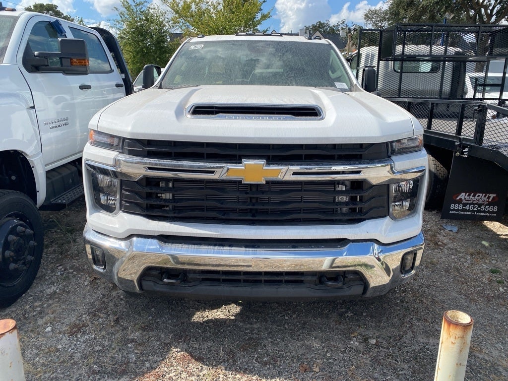 2024 Chevrolet Silverado 3500HD CC LT