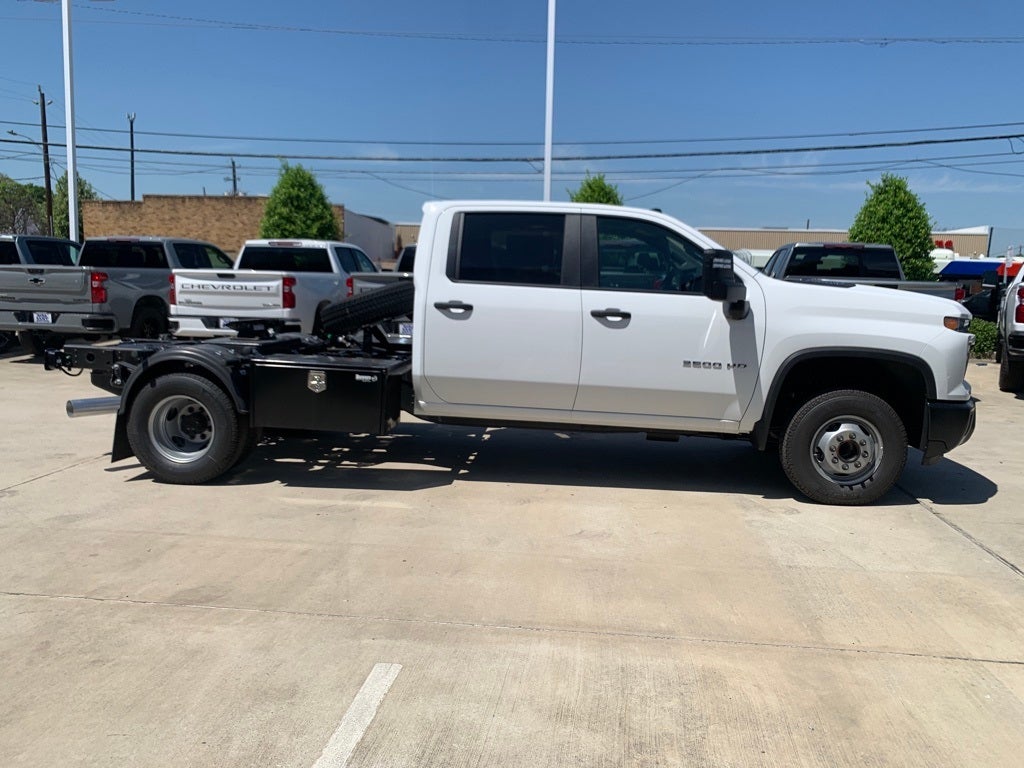 2024 Chevrolet Silverado 3500HD CC Work Truck