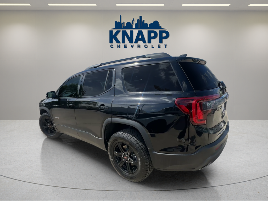 2023 GMC Acadia AT4