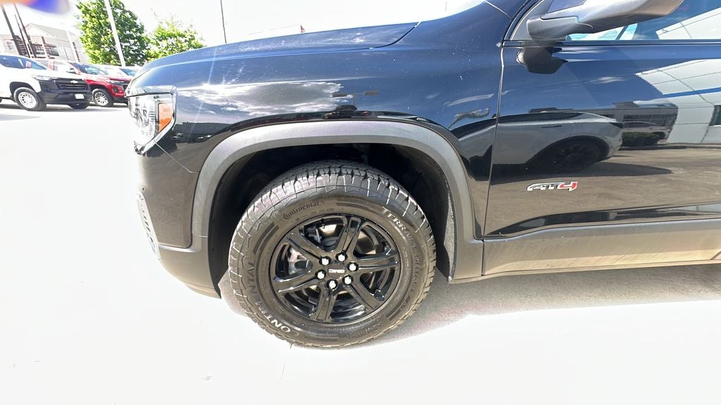 2023 GMC Acadia AT4