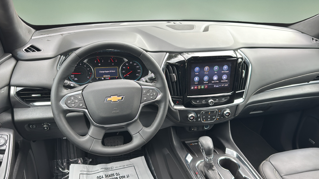 2023 Chevrolet Traverse LT Leather