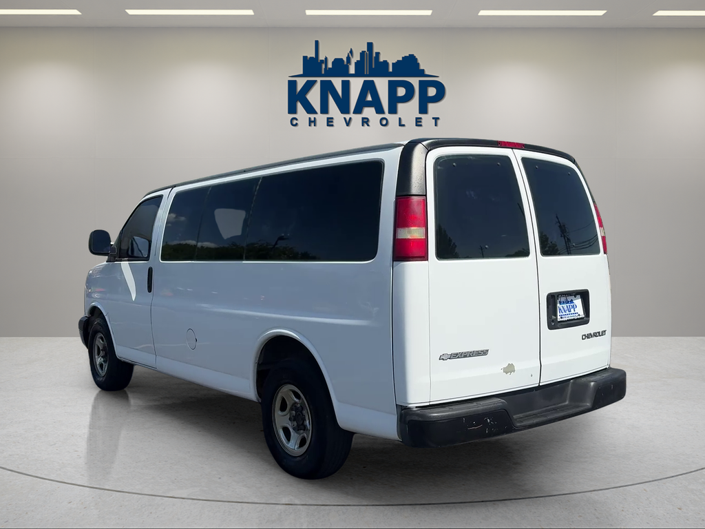 2006 Chevrolet Express Passenger 8 Passenger