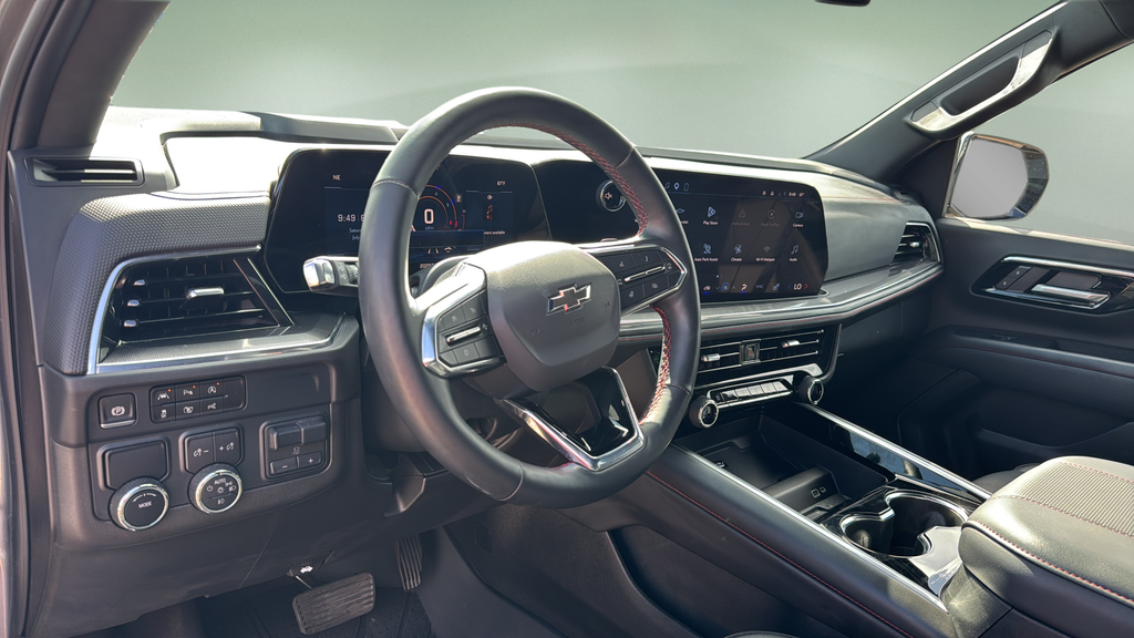 2025 Chevrolet Suburban RST
