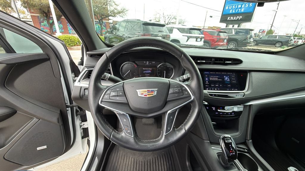 2022 Cadillac XT5 FWD Luxury