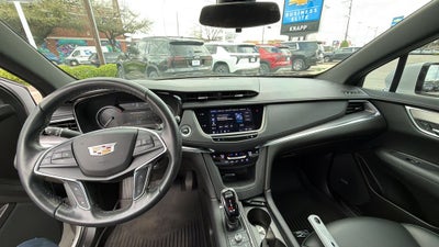 2022 Cadillac XT5 FWD Luxury