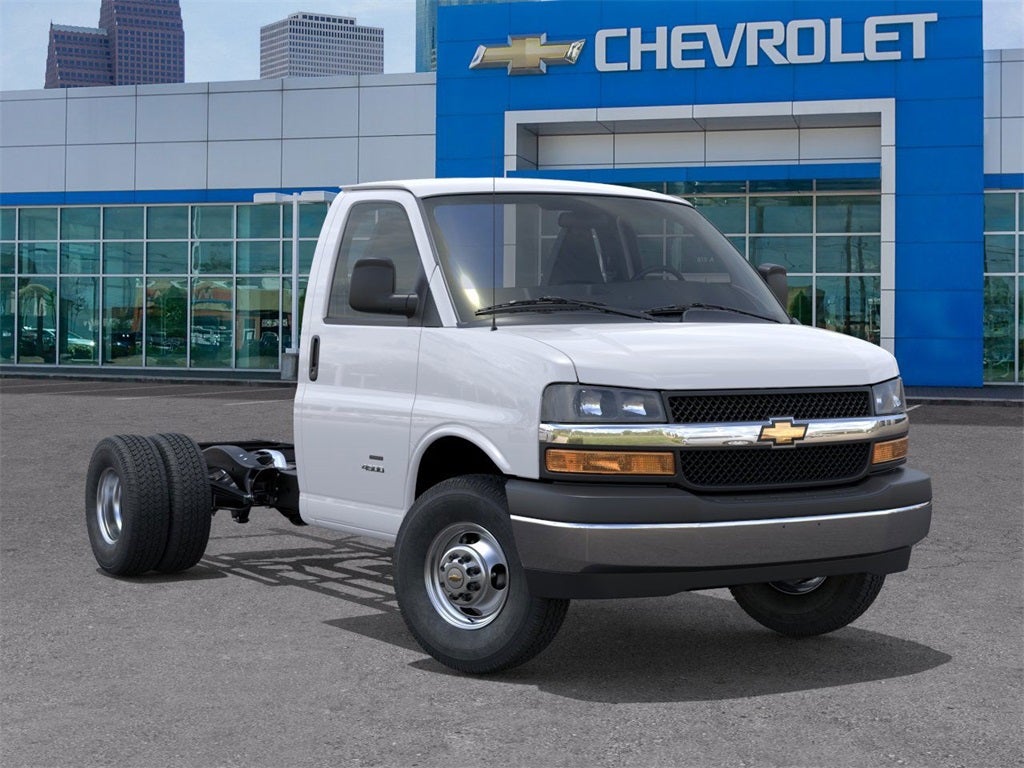 2026 Chevrolet Express Commercial Cutaway Work Van