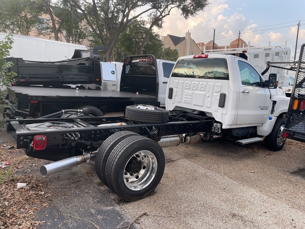 2024 Chevrolet Silverado MD Work Truck