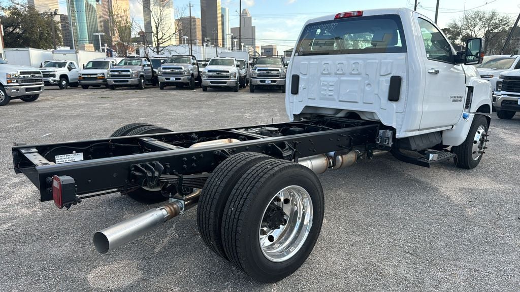 2024 Chevrolet Silverado MD Work Truck