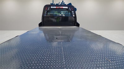 2024 Chevrolet Silverado MD LT