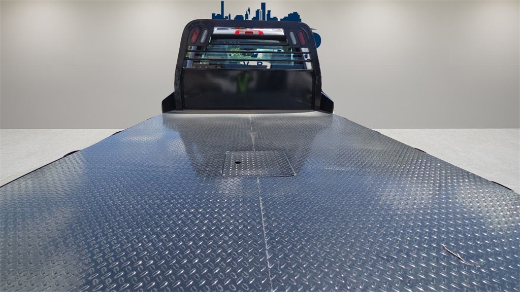 2024 Chevrolet Silverado MD LT