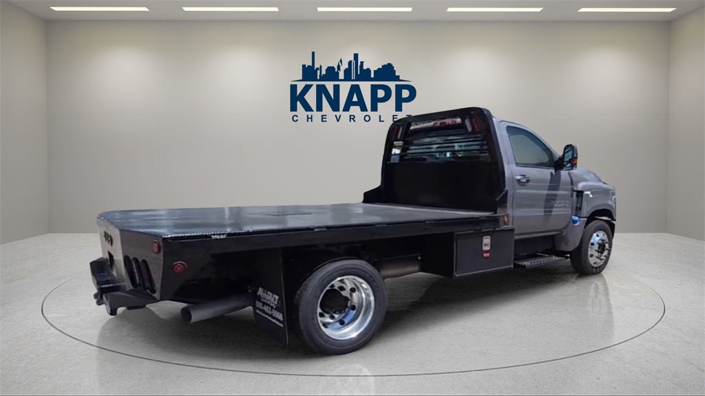 2024 Chevrolet Silverado MD LT