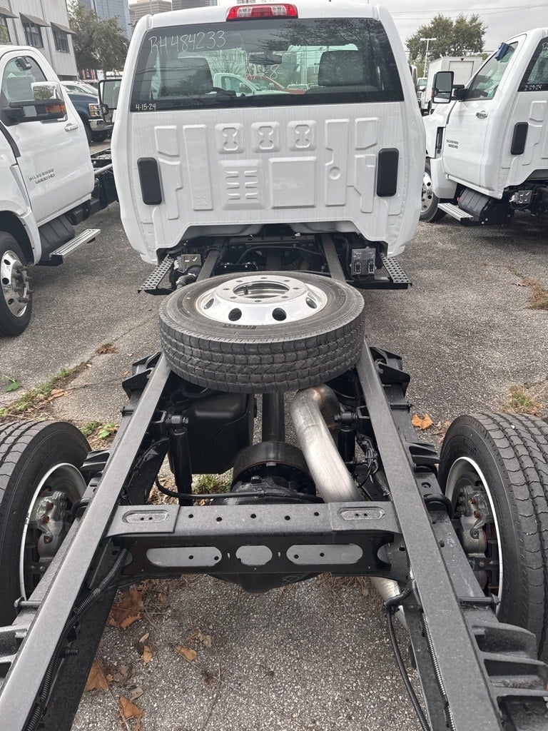 2024 Chevrolet Silverado MD Work Truck