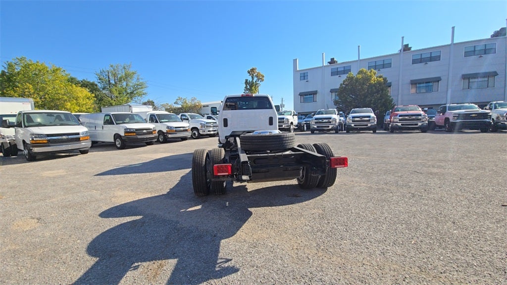 2024 Chevrolet Silverado MD Work Truck