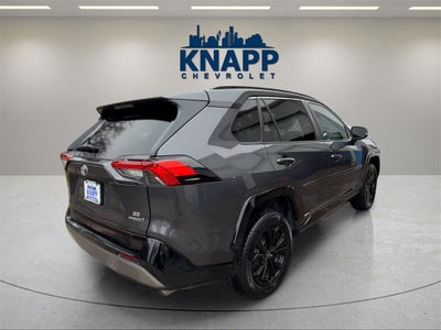 2022 Toyota RAV4 Hybrid SE