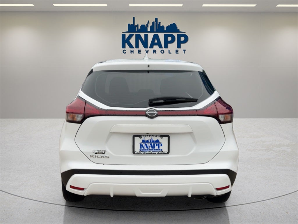 2023 Nissan Kicks S