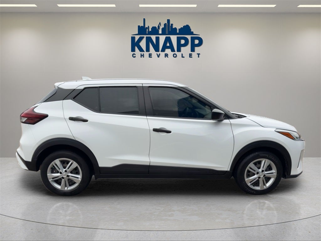2023 Nissan Kicks S