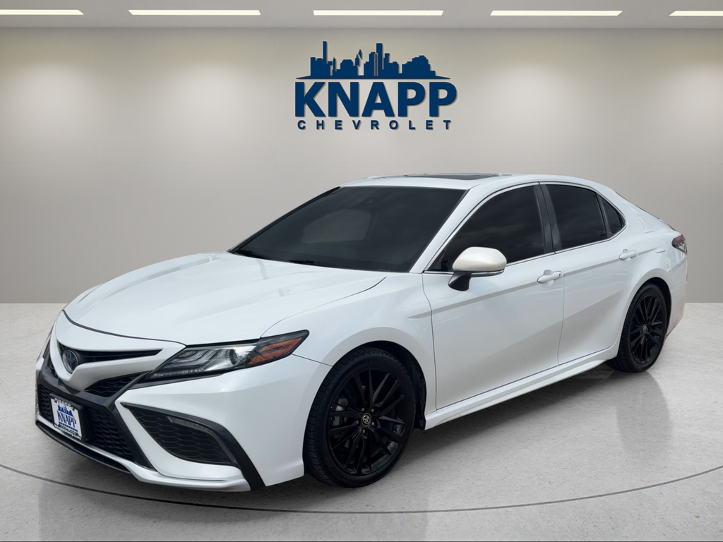 2022 Toyota Camry Hybrid XSE