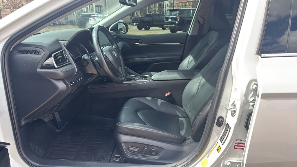 2022 Toyota Camry Hybrid XSE