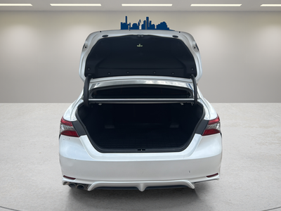 2022 Toyota Camry Hybrid XSE