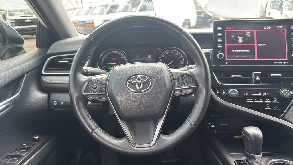 2022 Toyota Camry Hybrid XSE