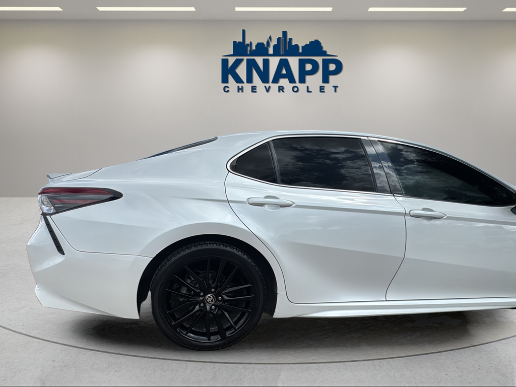 2022 Toyota Camry Hybrid XSE