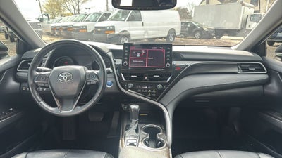 2022 Toyota Camry Hybrid XSE