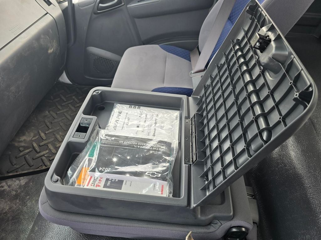 2024 Chevrolet 6500 XD LCF Diesel Base