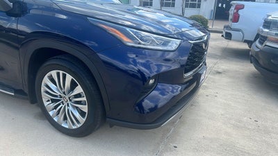 2025 Toyota Highlander LE