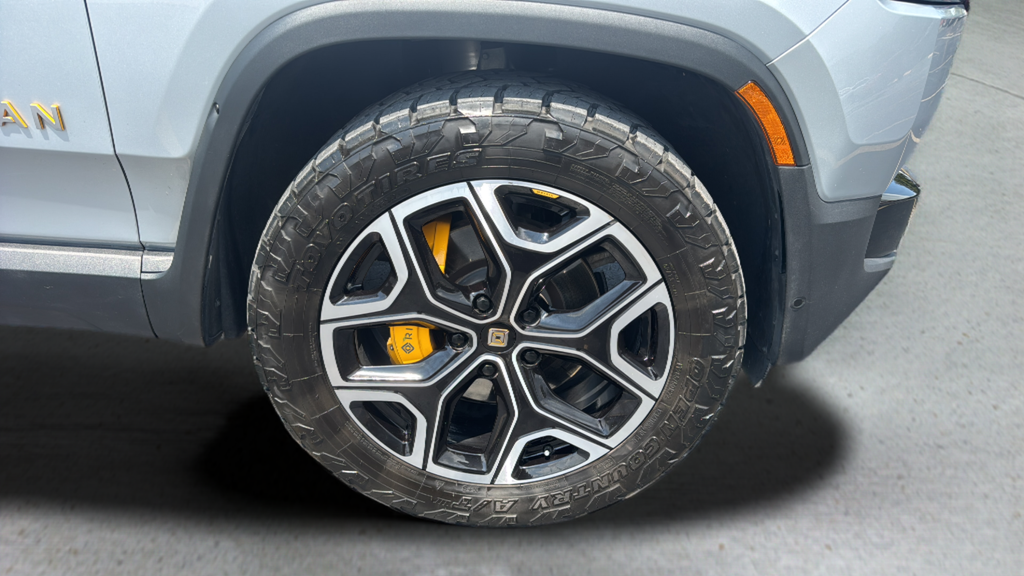 2023 Rivian R1T Launch Edition