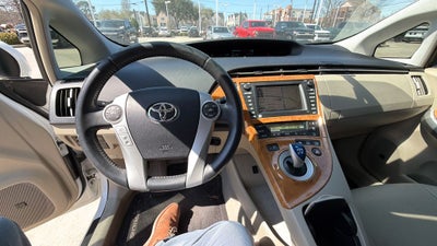 2010 Toyota Prius II