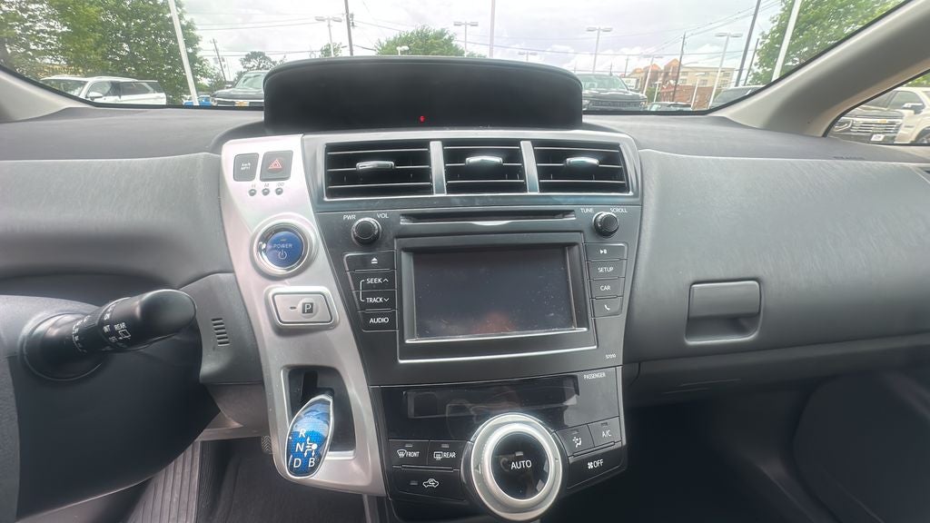 2013 Toyota Prius v Two
