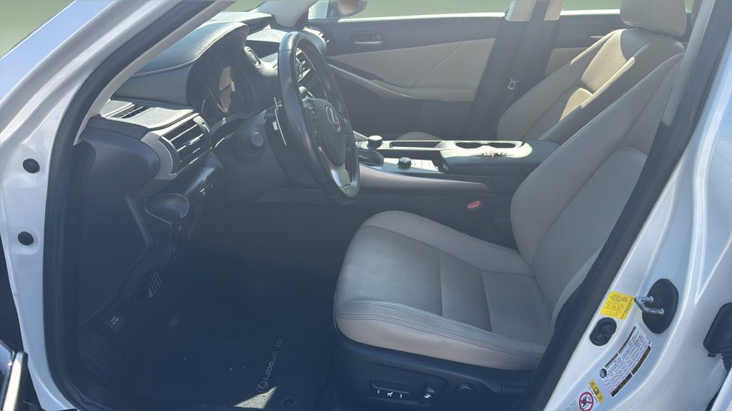 2017 Lexus IS 300