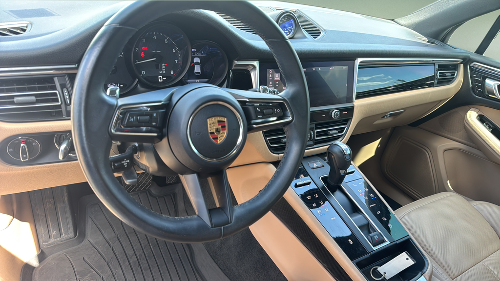 2024 Porsche Macan Base