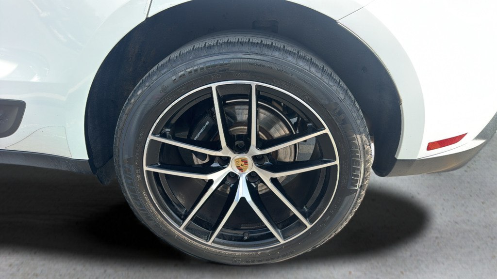 2024 Porsche Macan Base