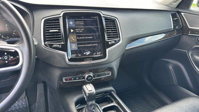 2018 Volvo XC90 Momentum