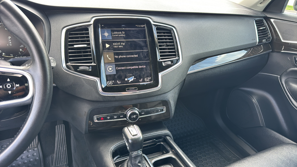 2018 Volvo XC90 Momentum