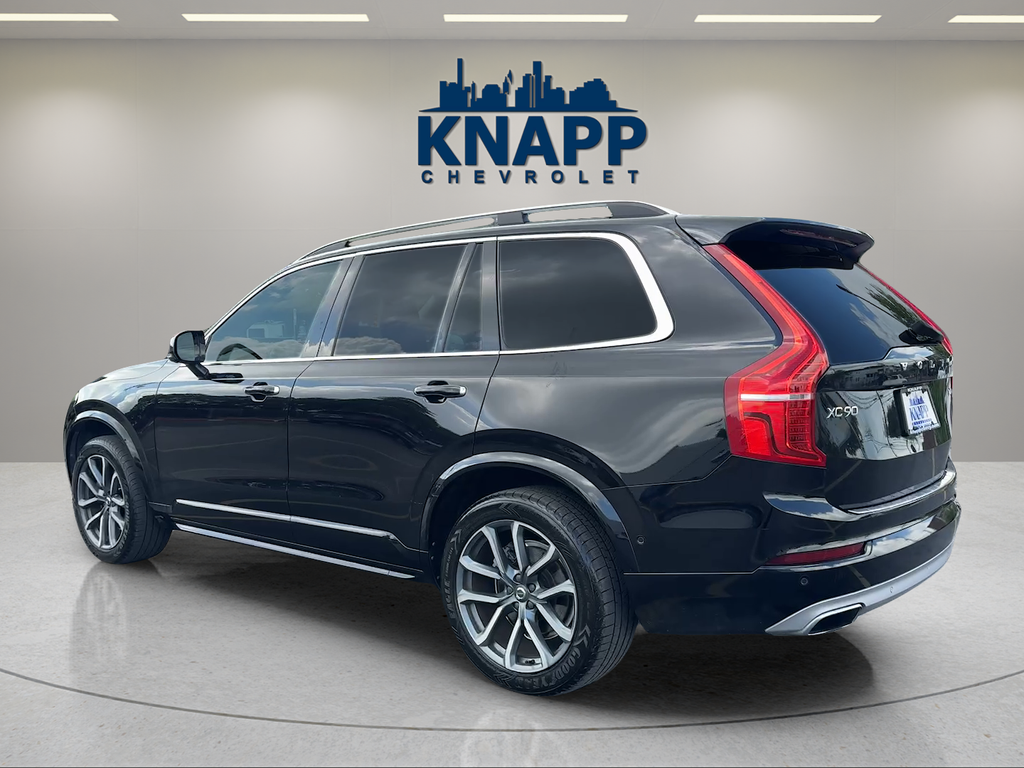 2018 Volvo XC90 Momentum