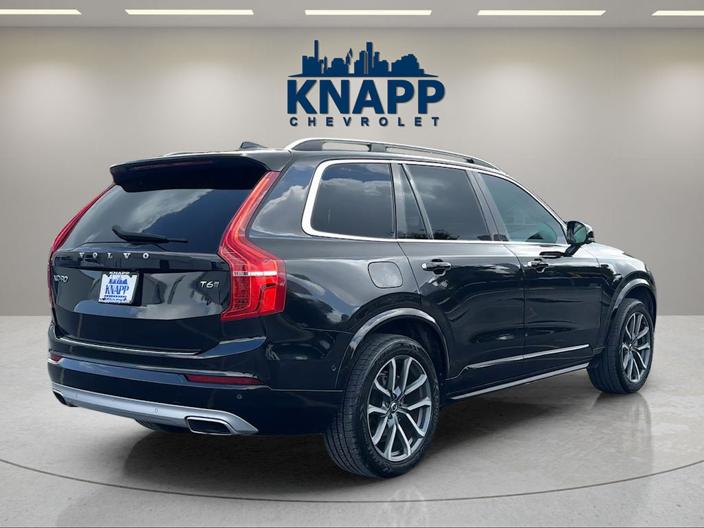 2018 Volvo XC90 Momentum