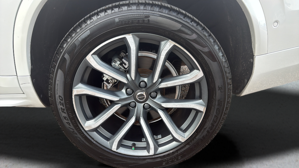 2021 Volvo XC90 Inscription